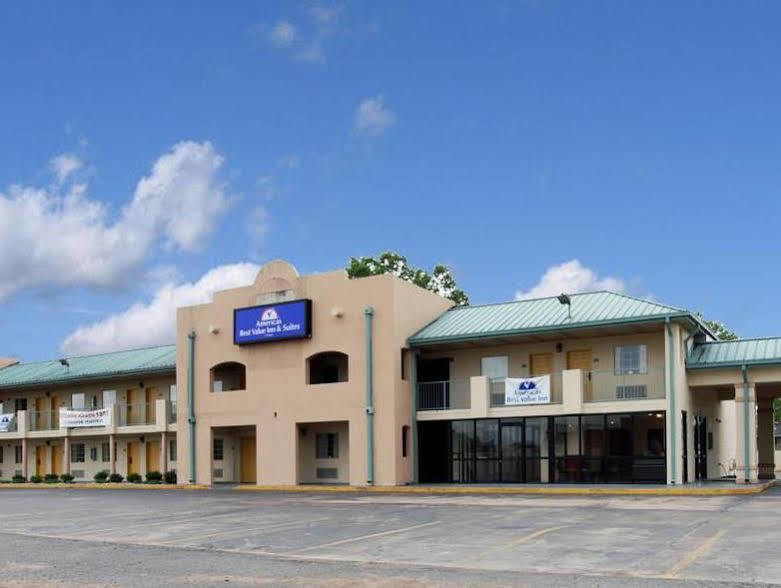 Americas Best Value Inn & Suites - Senatobia Exterior foto